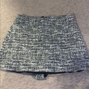woven metallic skort